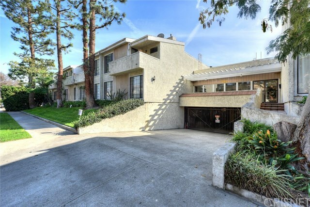 Property Photo:  11834 Gilmore Street 12  CA 91606 