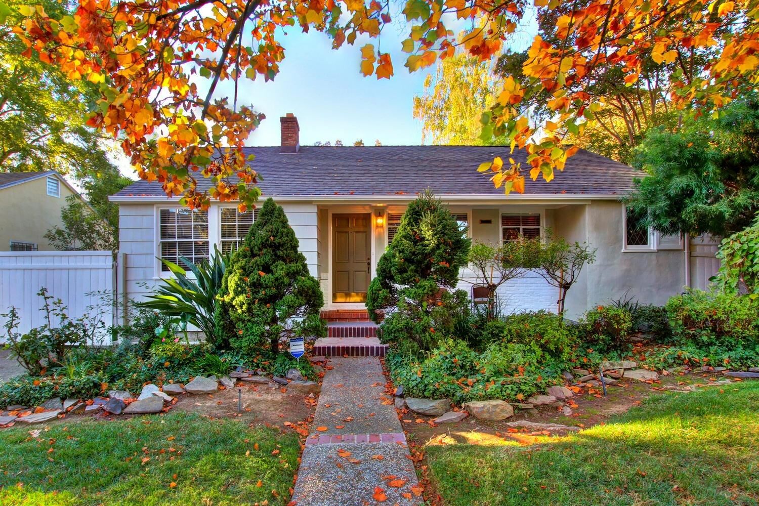 Property Photo:  3970 Colonial Way  CA 95817 