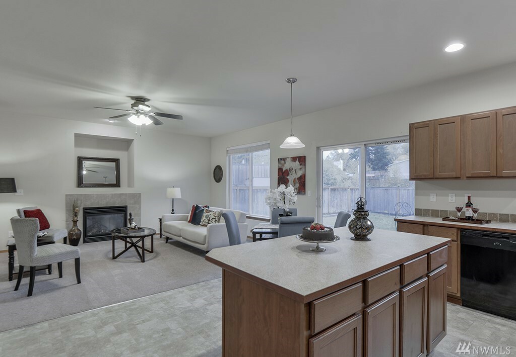 Property Photo: 3271 S 375th Place WA 98001