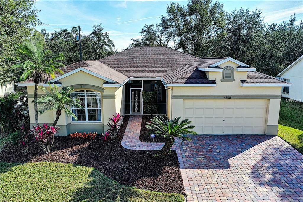Property Photo: 4308 3rd Avenue E FL 34208
