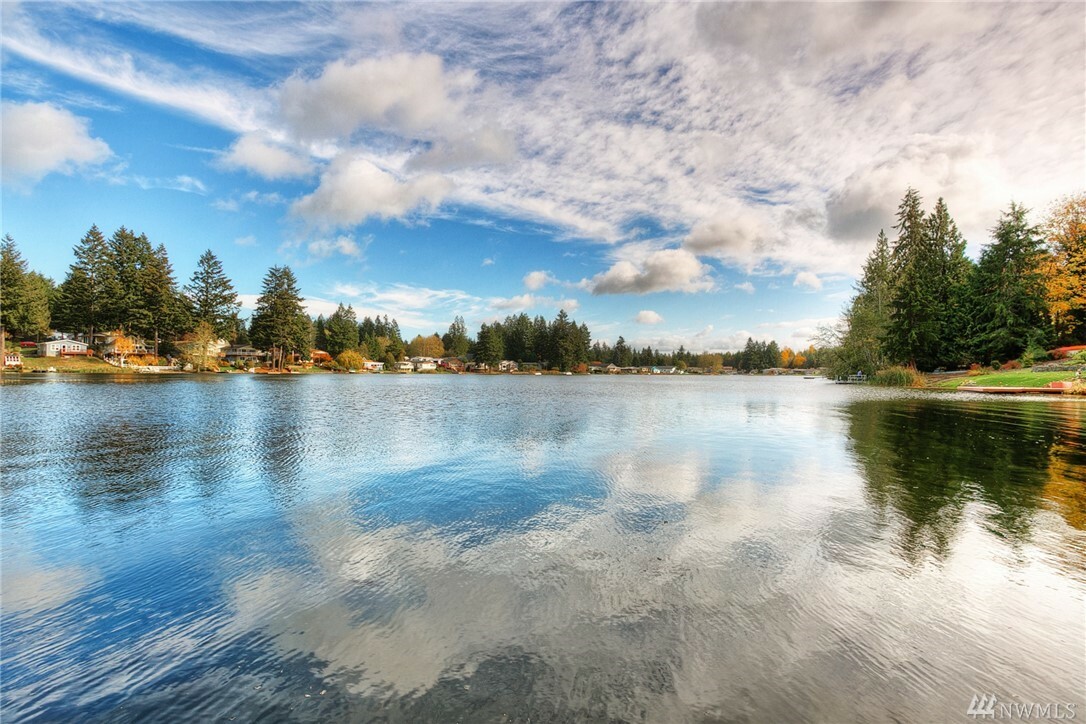 Property Photo: 190 SE Cabana Ave WA 98584