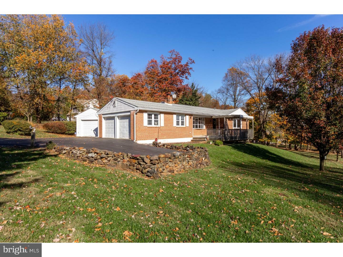 Property Photo: 616B Convent Road PA 19014