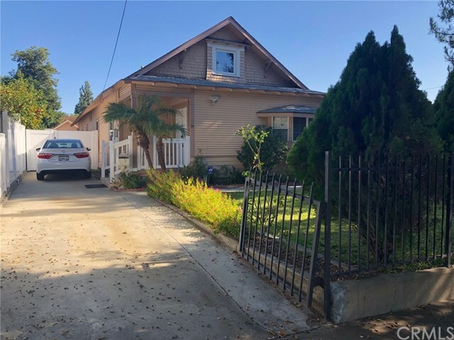 Property Photo:  94 N Chester Avenue  CA 91106 