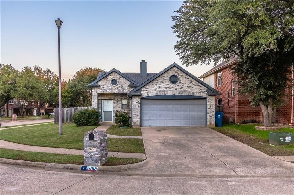 Property Photo:  1668 Prescott Circle  TX 75028 