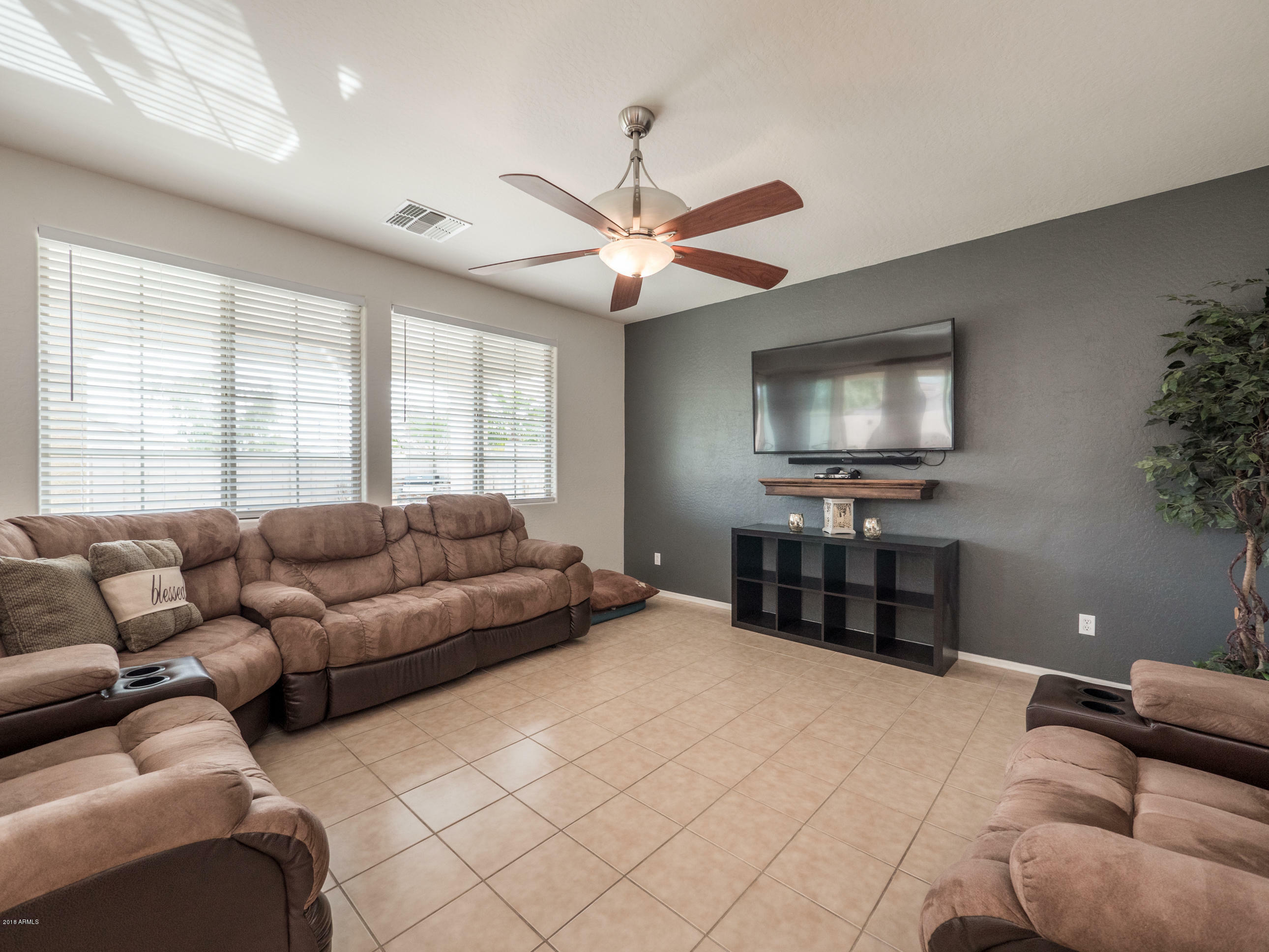 Property Photo:  17305 W Pinnacle Vista Drive  AZ 85387 