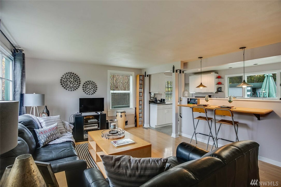 Property Photo: 7105 S 115th St WA 98178