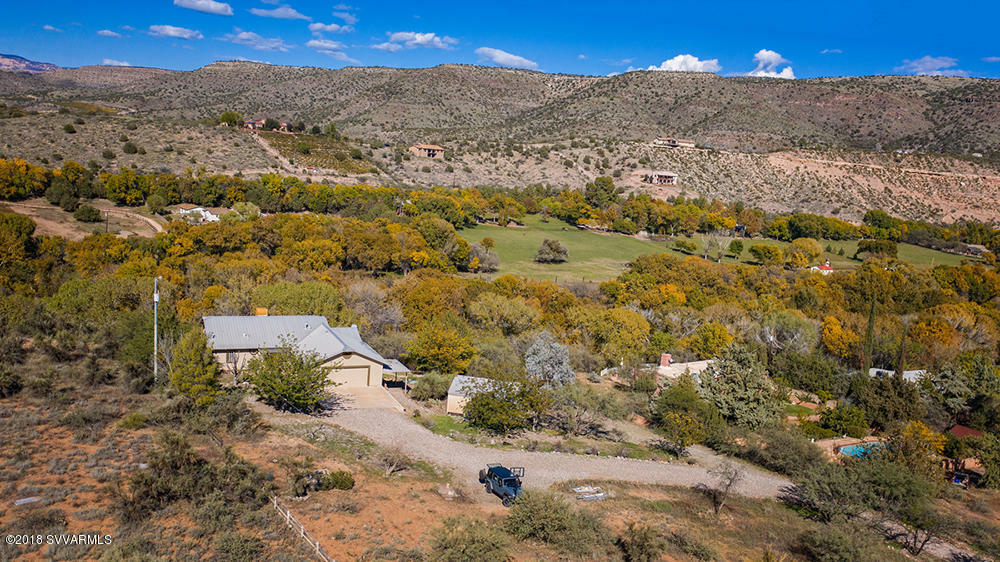 Property Photo: 1140 E Willow Point Rd AZ 86325