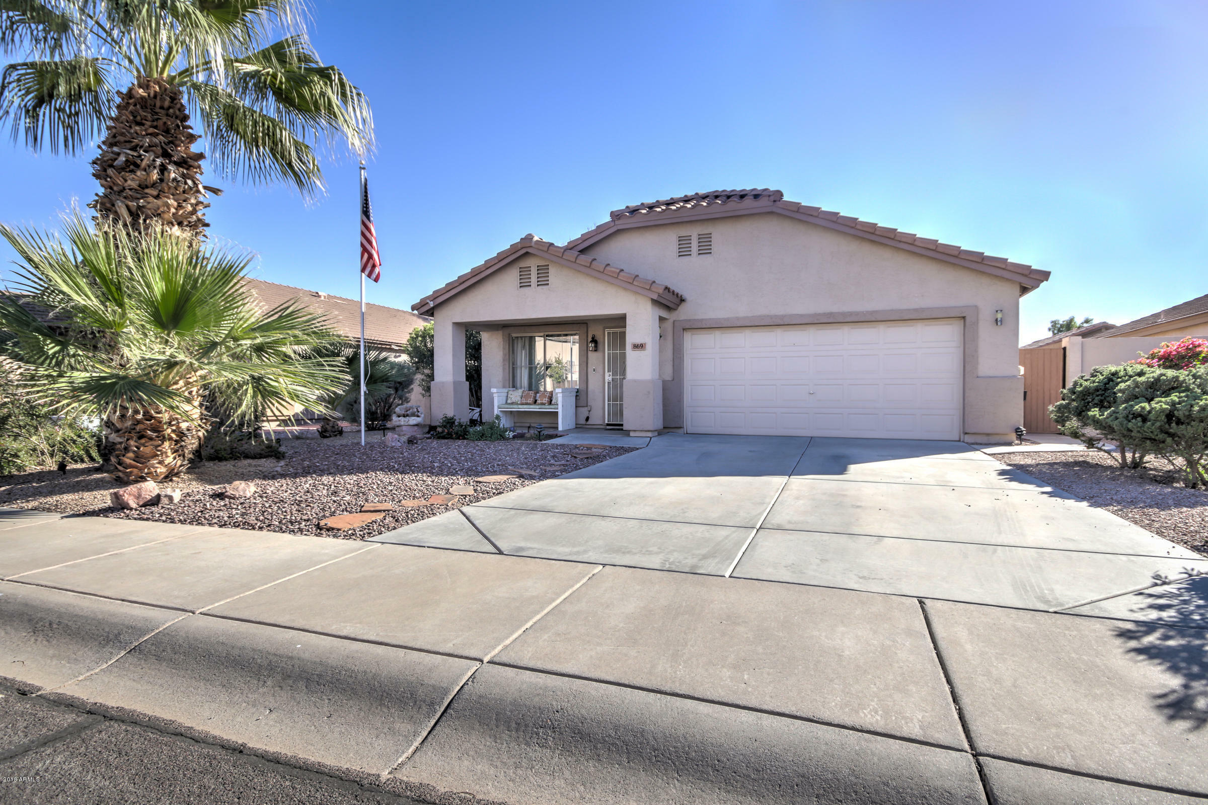 Property Photo: 869 W Park Avenue AZ 85233