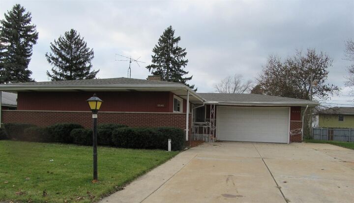 5540 Jackson Street  Merrillville IN 46410 photo