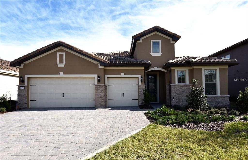 Property Photo: 10945 Savona Way FL 32827
