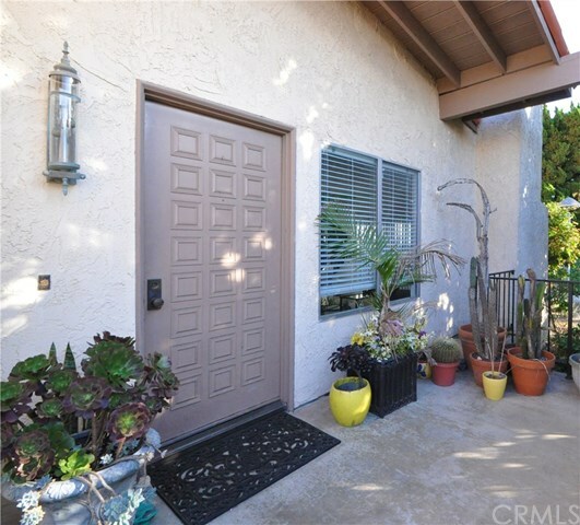 Property Photo:  6410 Ridgebyrne Court  CA 90275 