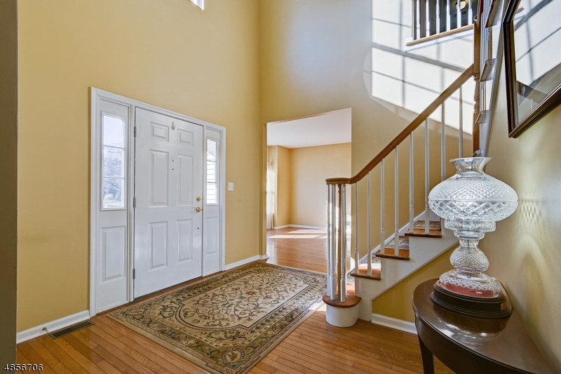 Property Photo:  11 Wexford Way  NJ 08873 