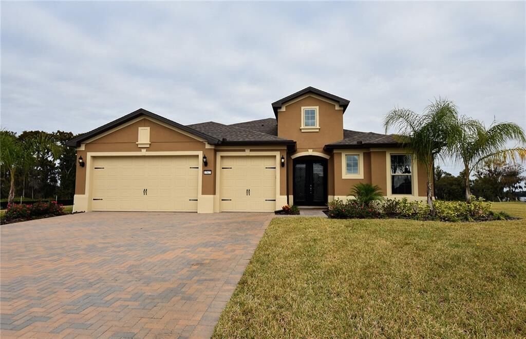 Property Photo:  17627 Sailfin Drive  FL 32820 