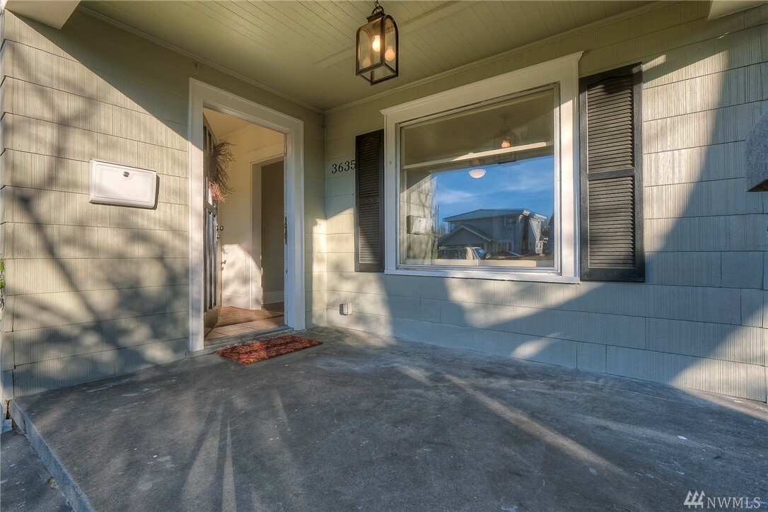 Property Photo:  3635 S Sheridan Ave  WA 98418 