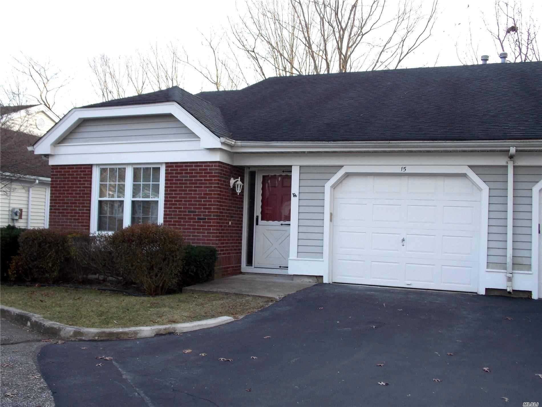 Property Photo:  15 Douglaston Court  NY 11961 