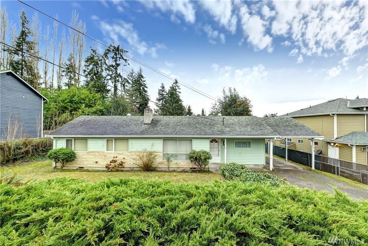 Property Photo:  22114 90th Ave W  WA 98026 