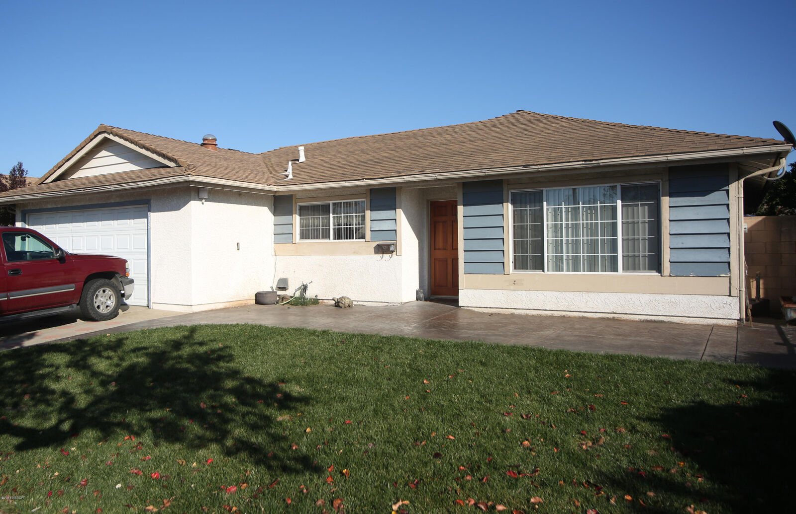 Property Photo:  1018 N College Drive  CA 93454 