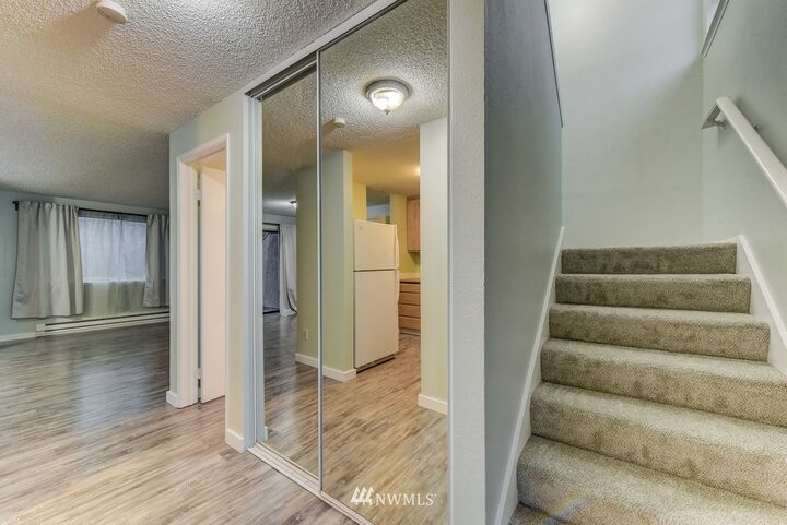 Property Photo: 10010 NE 138th Place R1 WA 98034