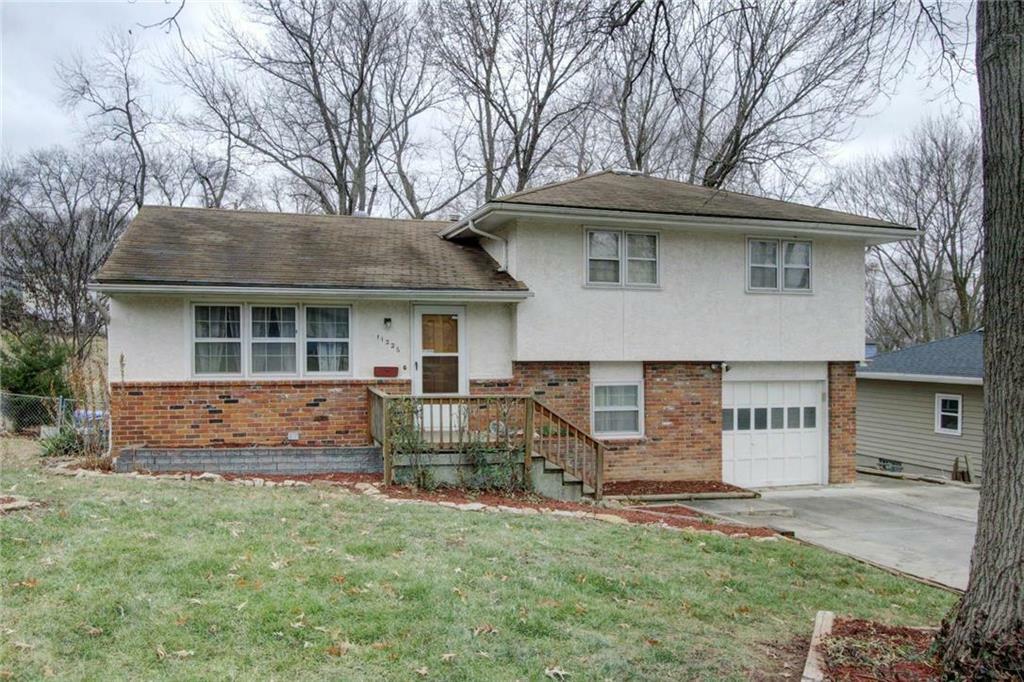 Property Photo: 11226 Norton Avenue MO 64137