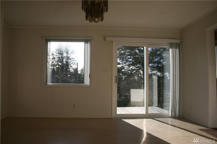 Property Photo: 3214 Greenwood Ave WA 98225