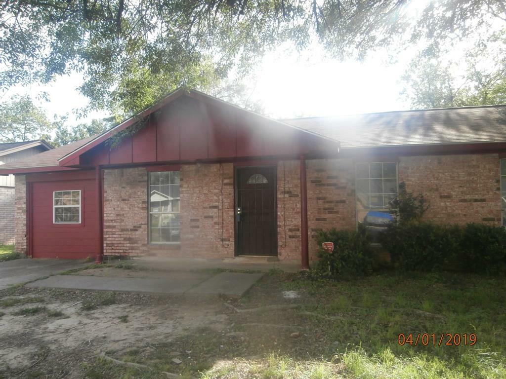 Property Photo: 9826 Balsam Lane TX 77078