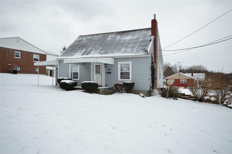 Property Photo:  1113 Lengel Ave  PA 15065 