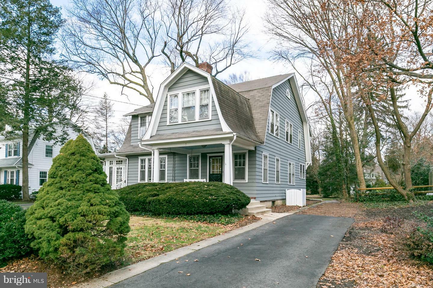 Property Photo:  7 W Oak Avenue  NJ 08057 