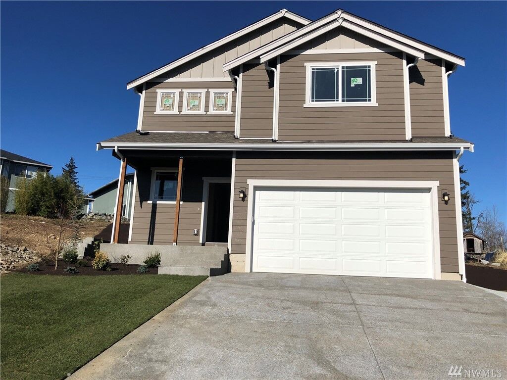 Property Photo:  8003 205th Ave E  WA 98391 