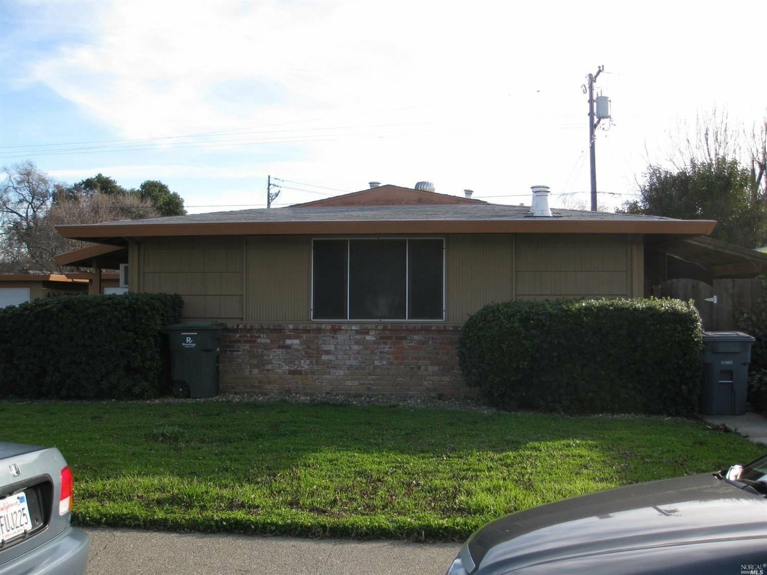 129 Virginia Street  Vacaville CA 95688 photo