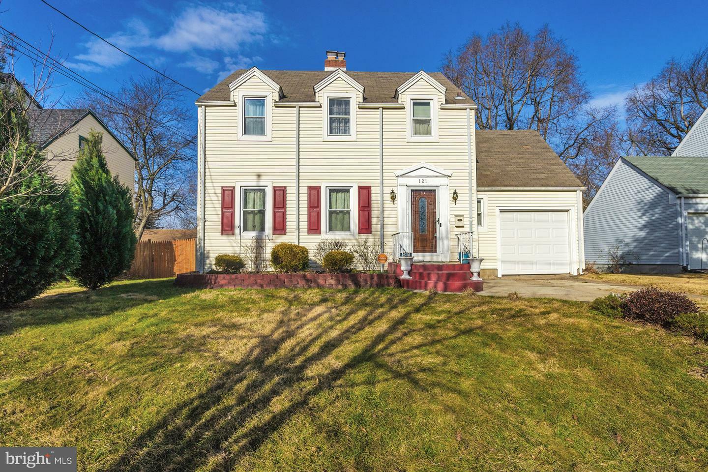 Property Photo:  121 Glendale Drive  NJ 08618 