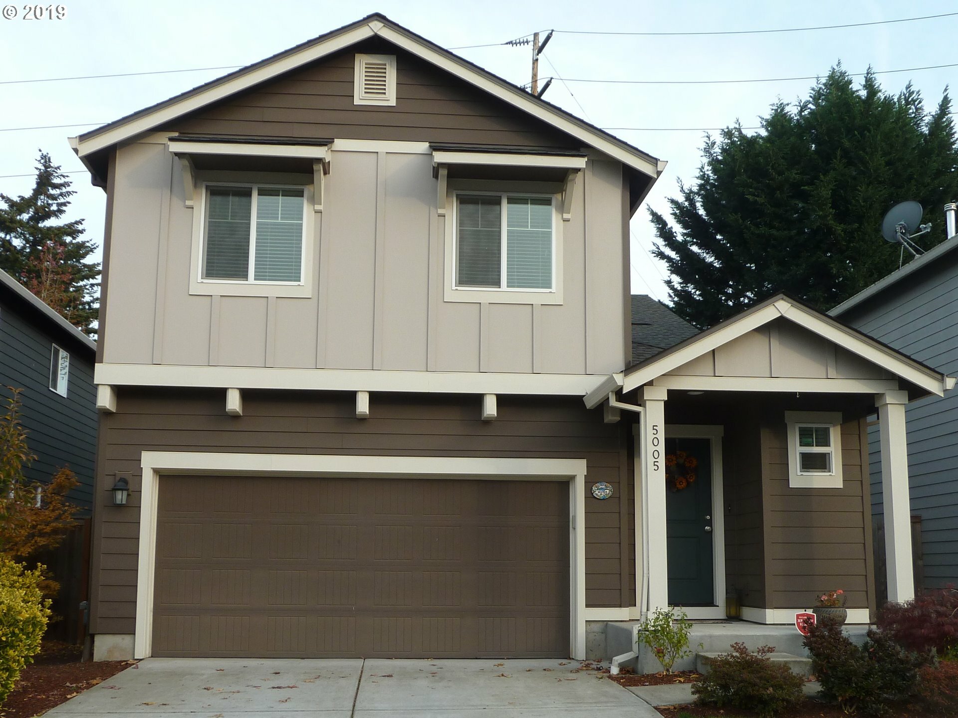 Property Photo:  5005 NE 4th Ave  WA 98663 