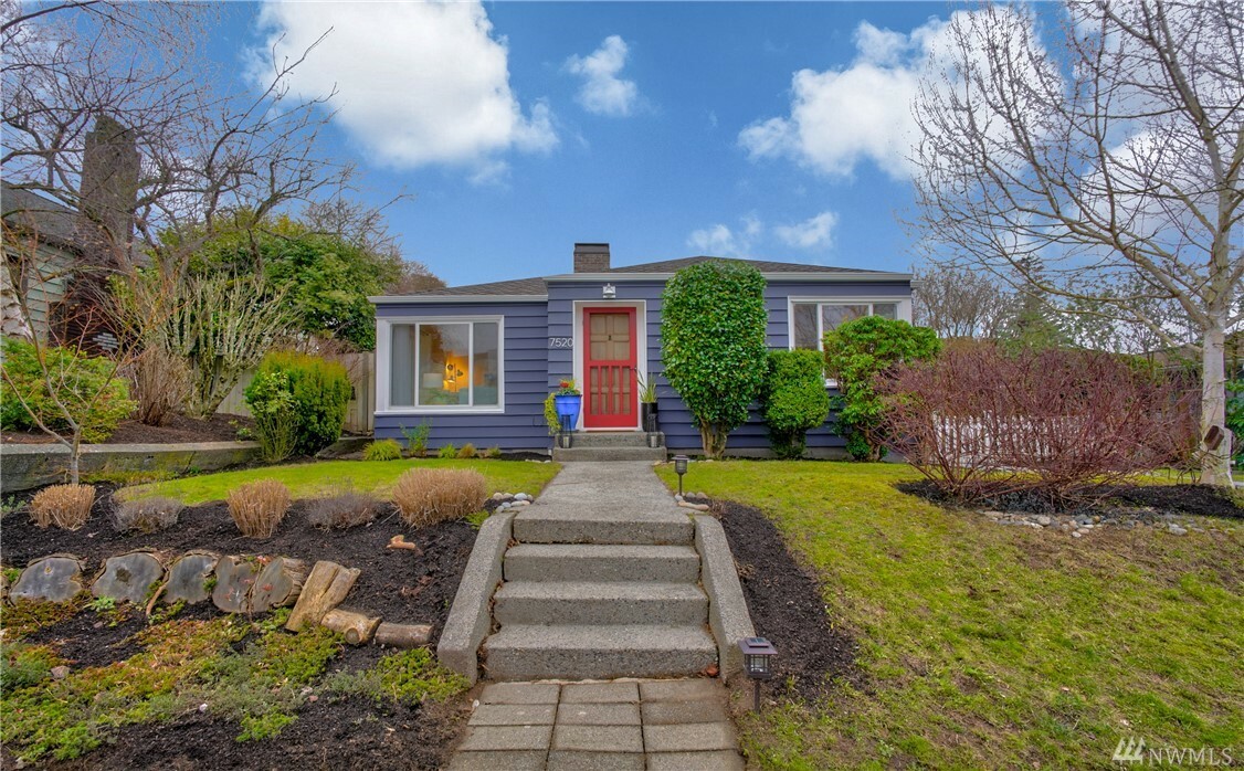 Property Photo:  7520 Jones Ave NW  WA 98117 