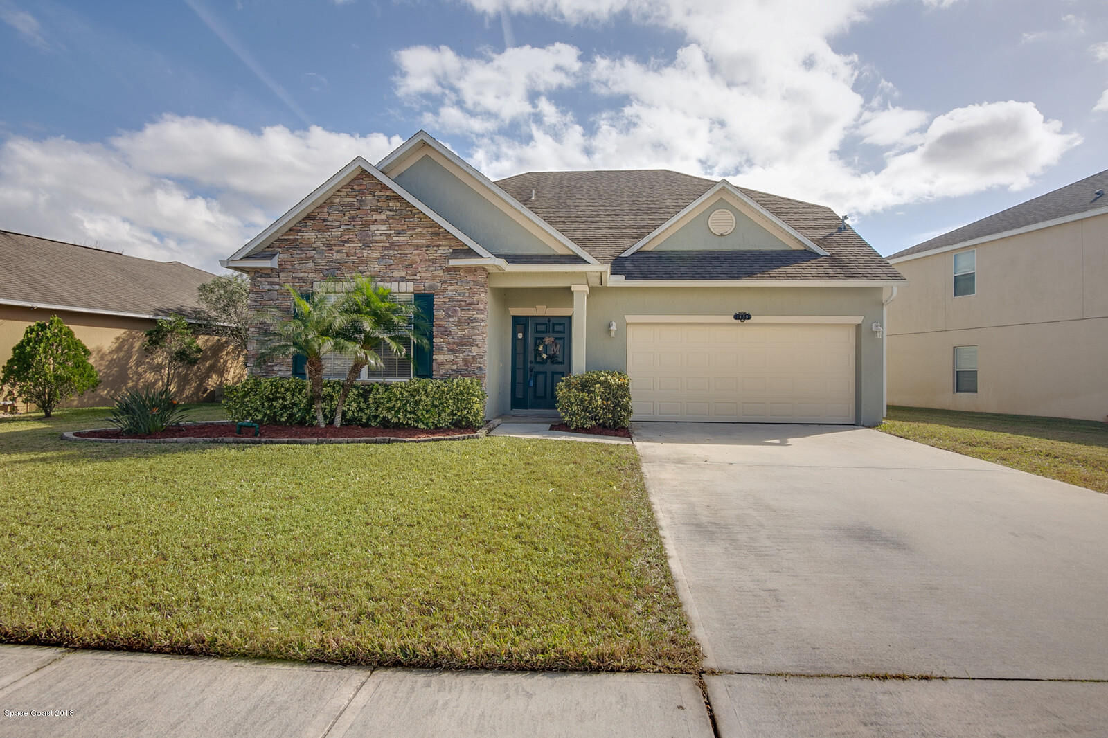 Property Photo: 1429 Mycroft Drive FL 32926