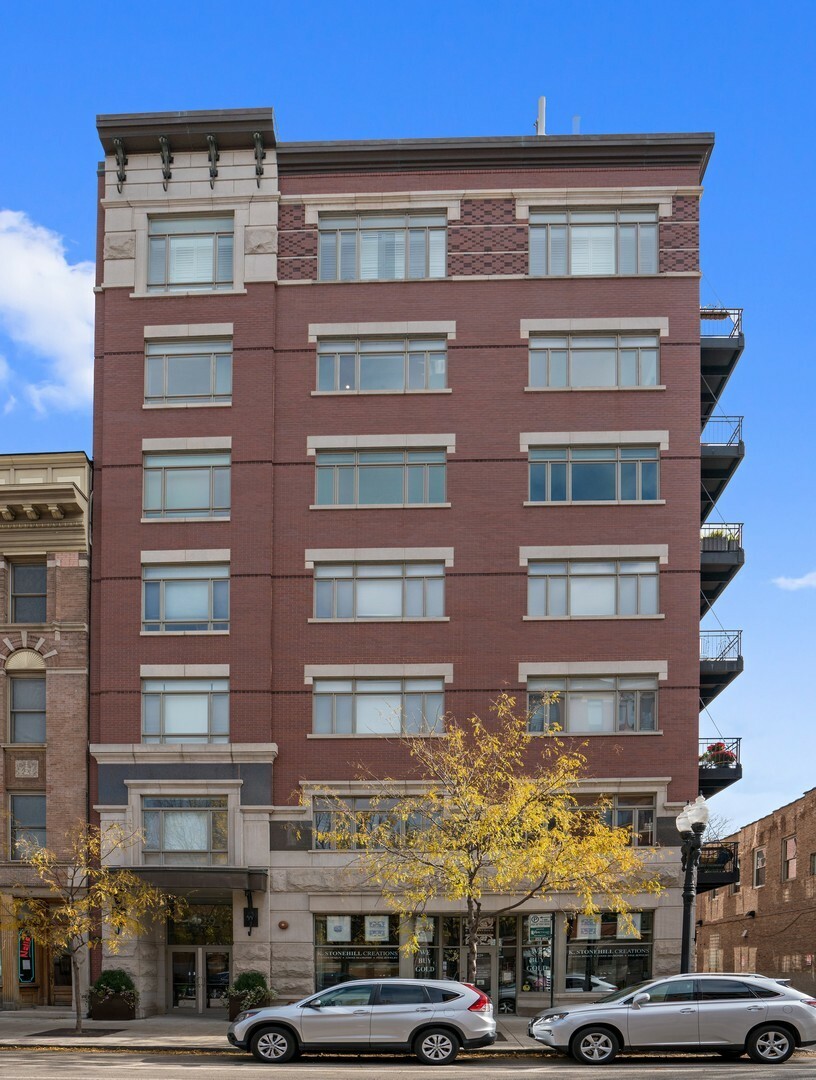 Property Photo: 1429 North Wells Street 604 IL 60610