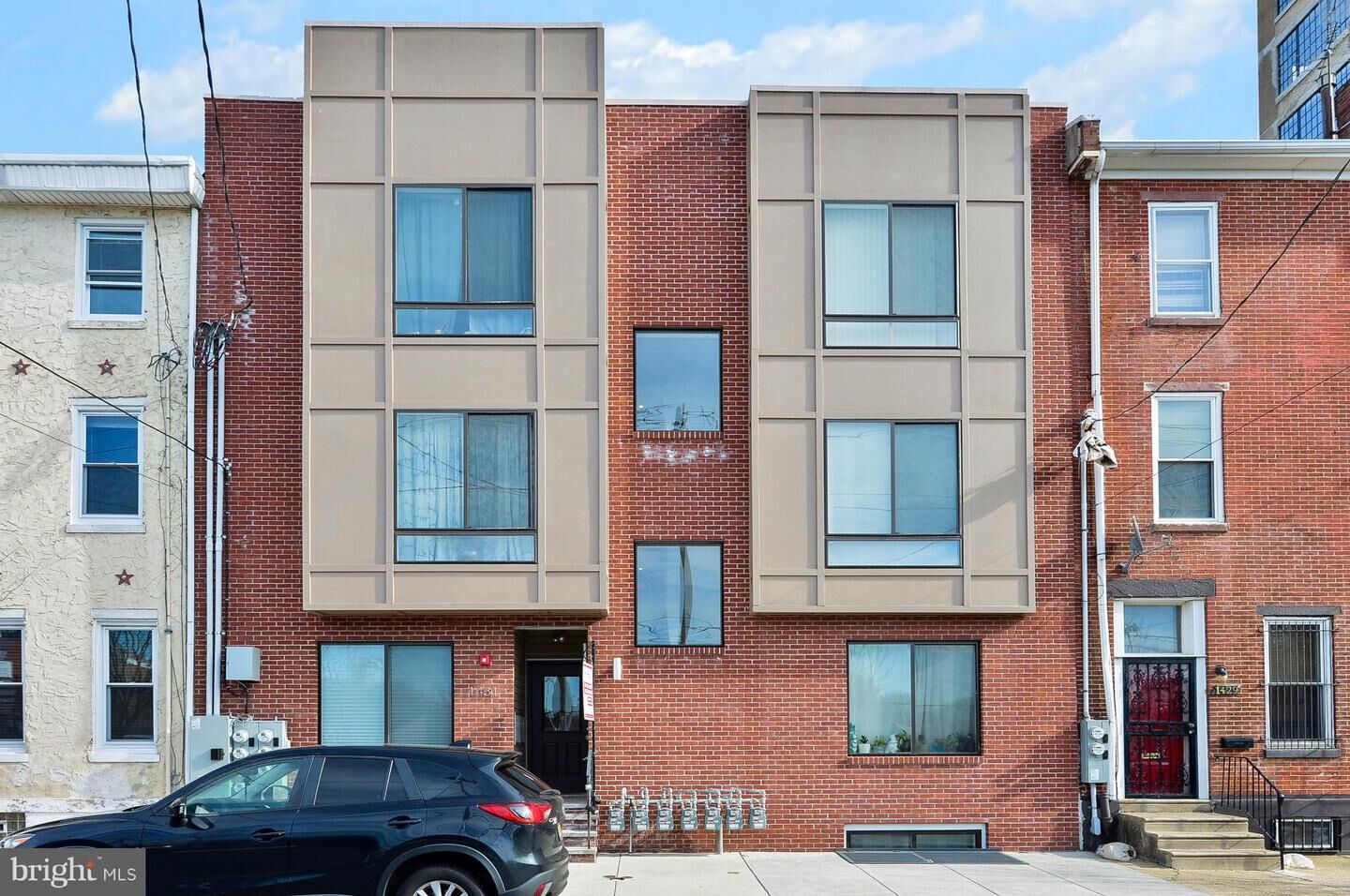 Property Photo: 1431 N 5th Street 2 PA 19122