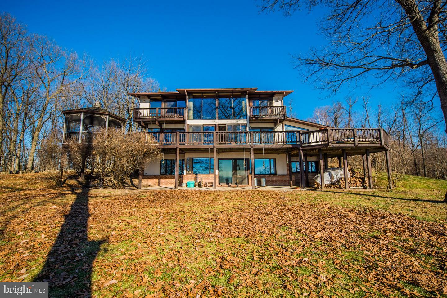 Property Photo: 298 Shackteau Lane WV 25444