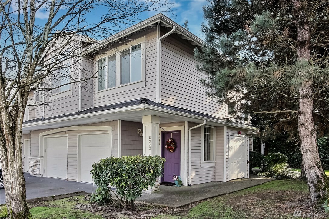 Property Photo: 5923 S 234th St 6 WA 98032