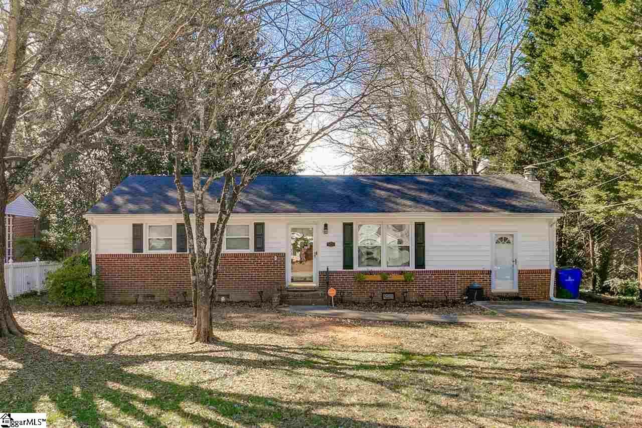 Property Photo:  523 Willow Springs Drive  SC 29607 