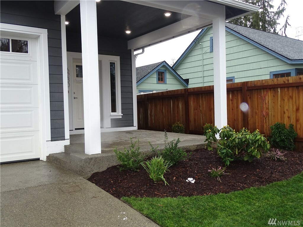 Property Photo: 6230 S Bell St WA 98408