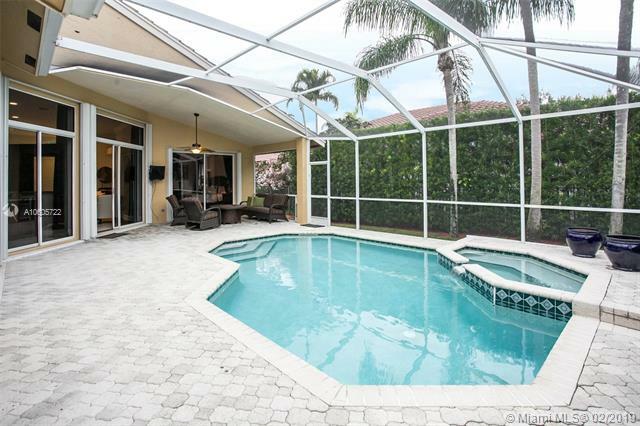 Property Photo:  2834 Oakbrook Dr  FL 33332 