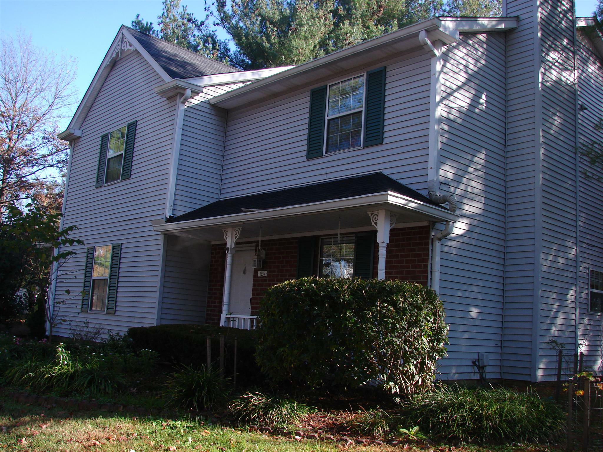 Property Photo: 1236 Carriage Park Dr 1236 TN 37064
