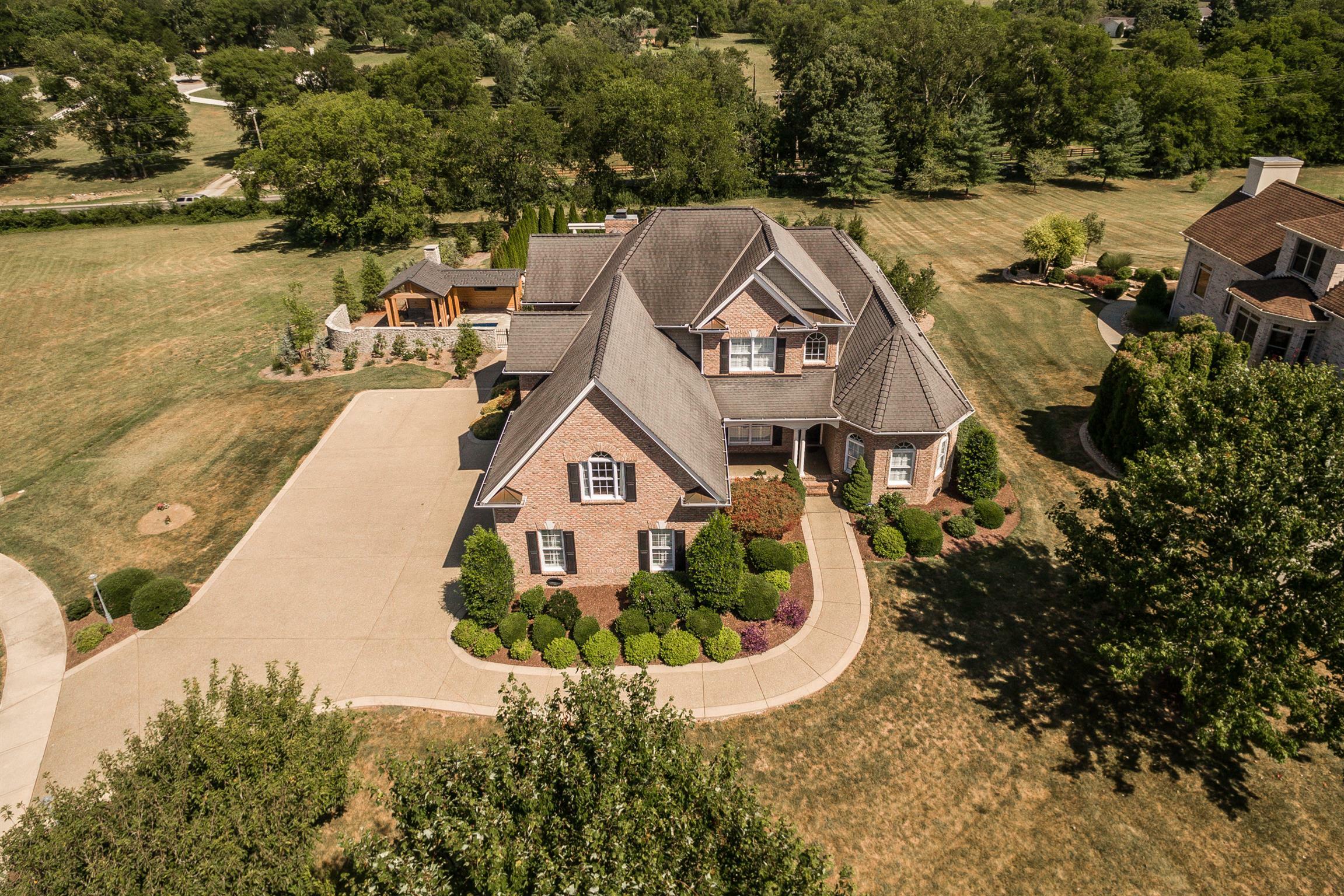 Property Photo: 120 Tattnall Ct TN 37066