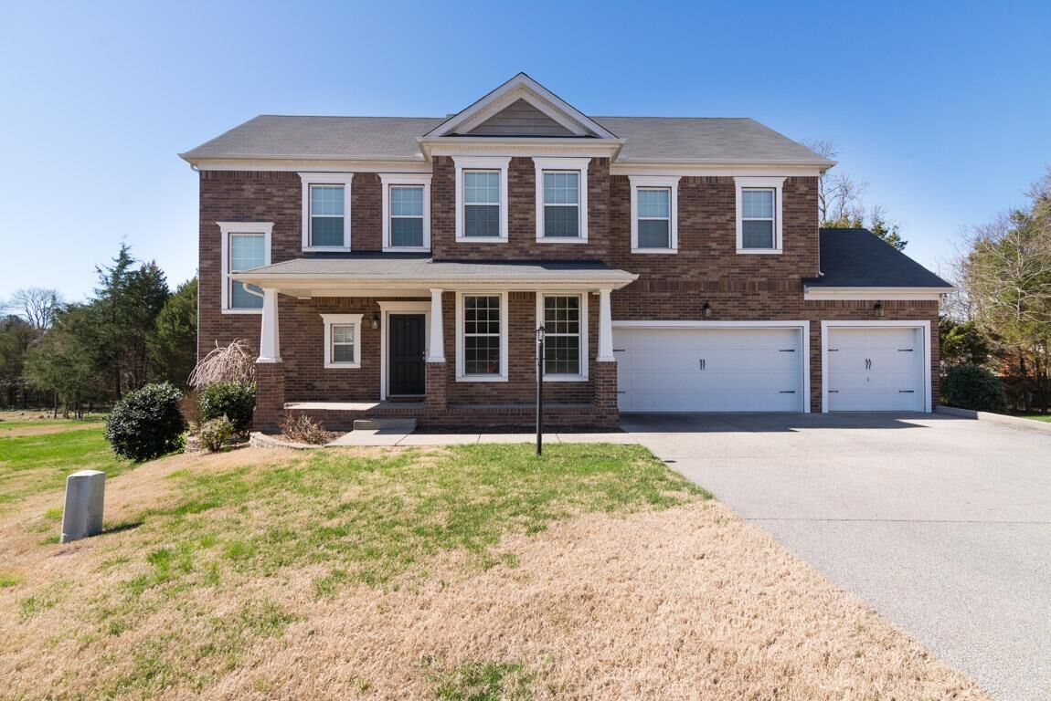 Property Photo:  205 Chateau Ct  TN 37122 