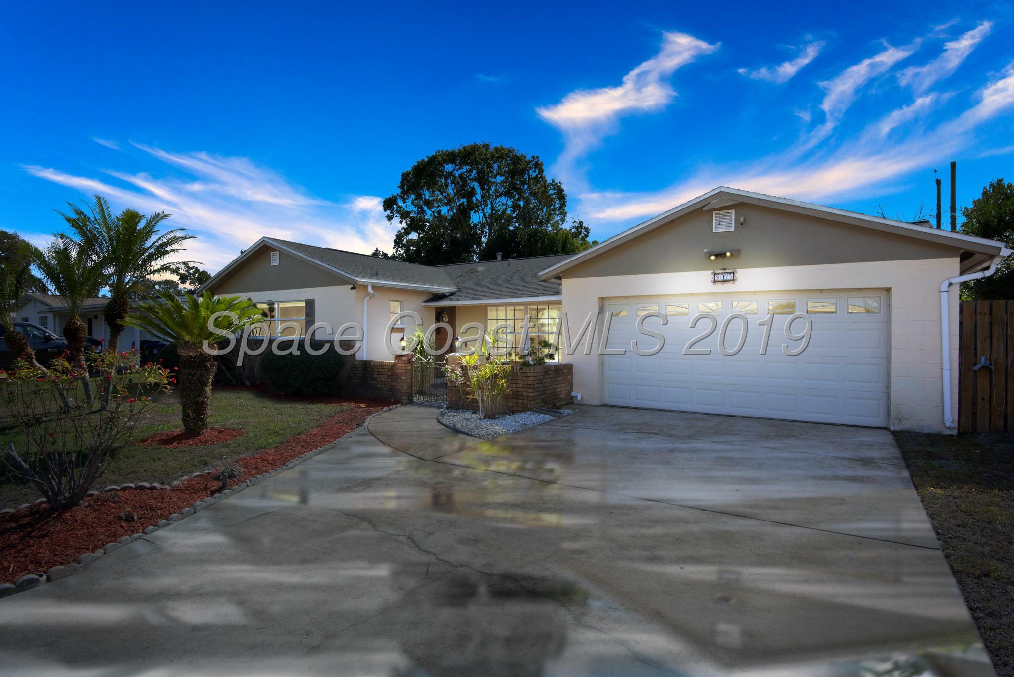 Property Photo:  945 Grant Road  FL 32780 