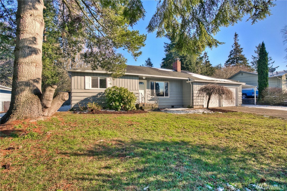 Property Photo: 2117 Cascade Place W WA 98466