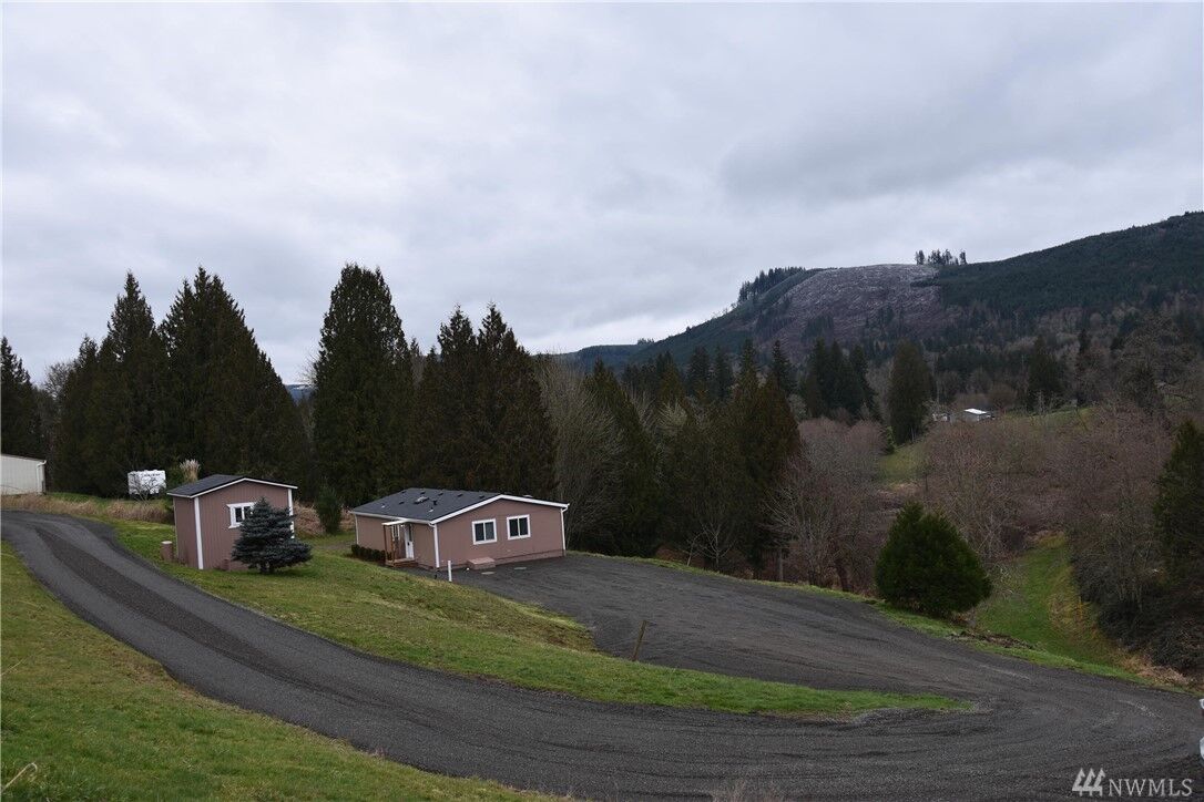 Property Photo: 4108 Pleasant Hill Rd WA 98626