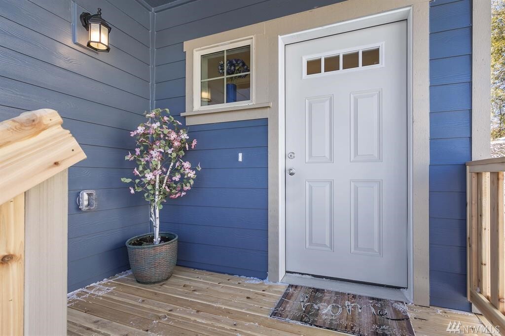 Property Photo: 25681 School House Place NE WA 98346