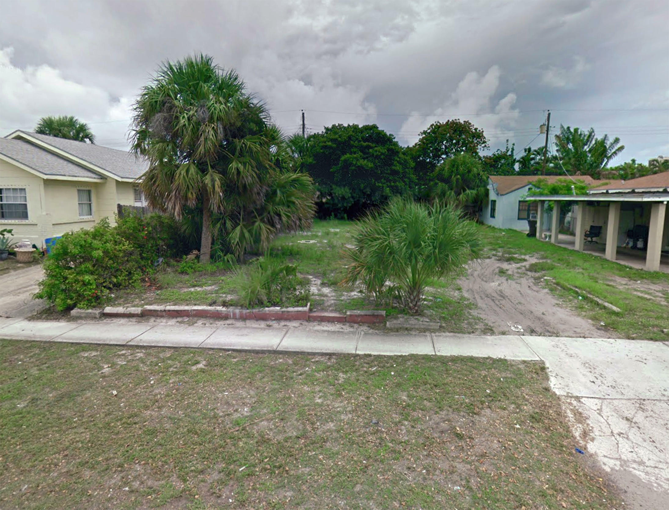 Property Photo:  631 45th Street  FL 33407 