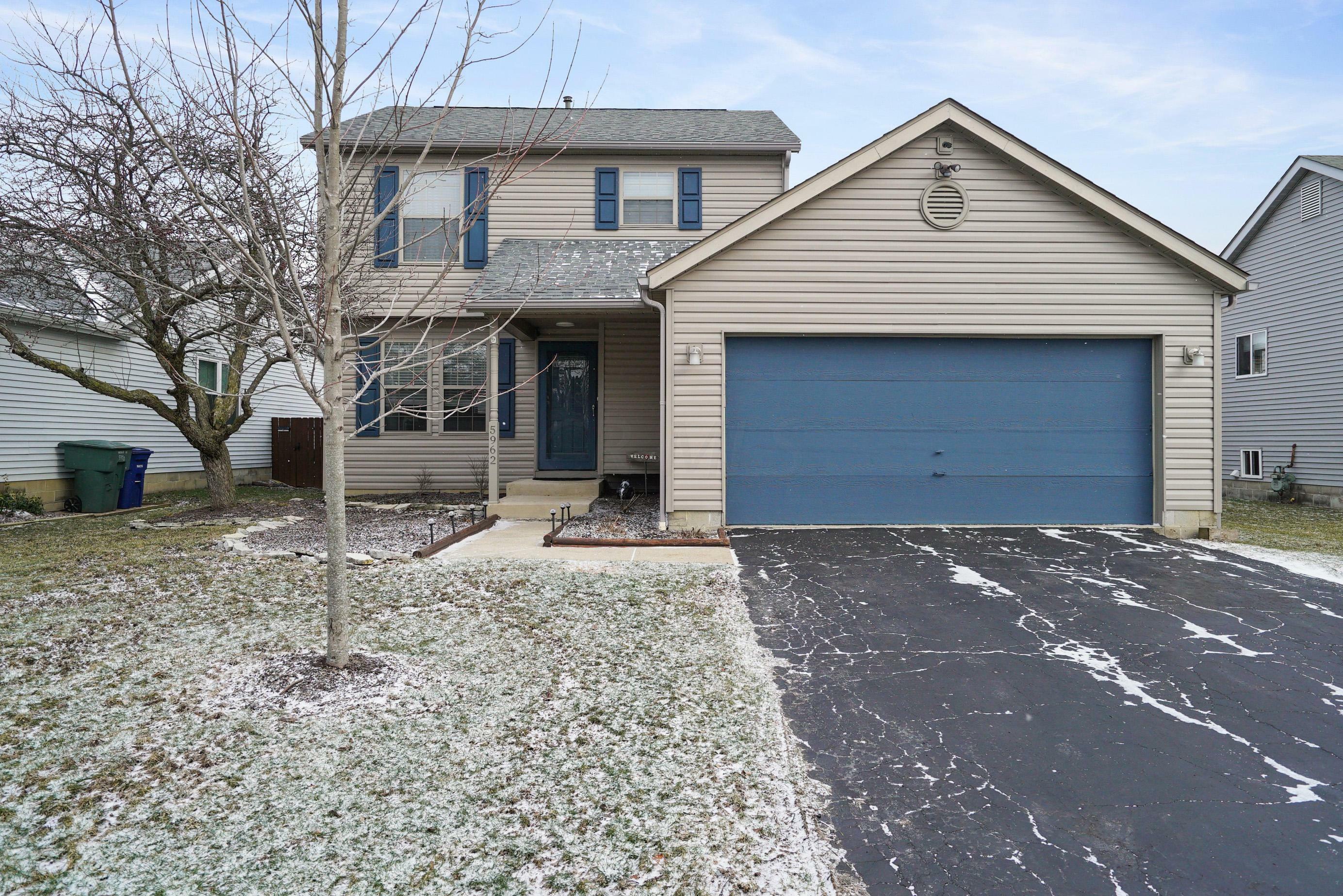 Property Photo:  5962 Buechler Bend  OH 43228 