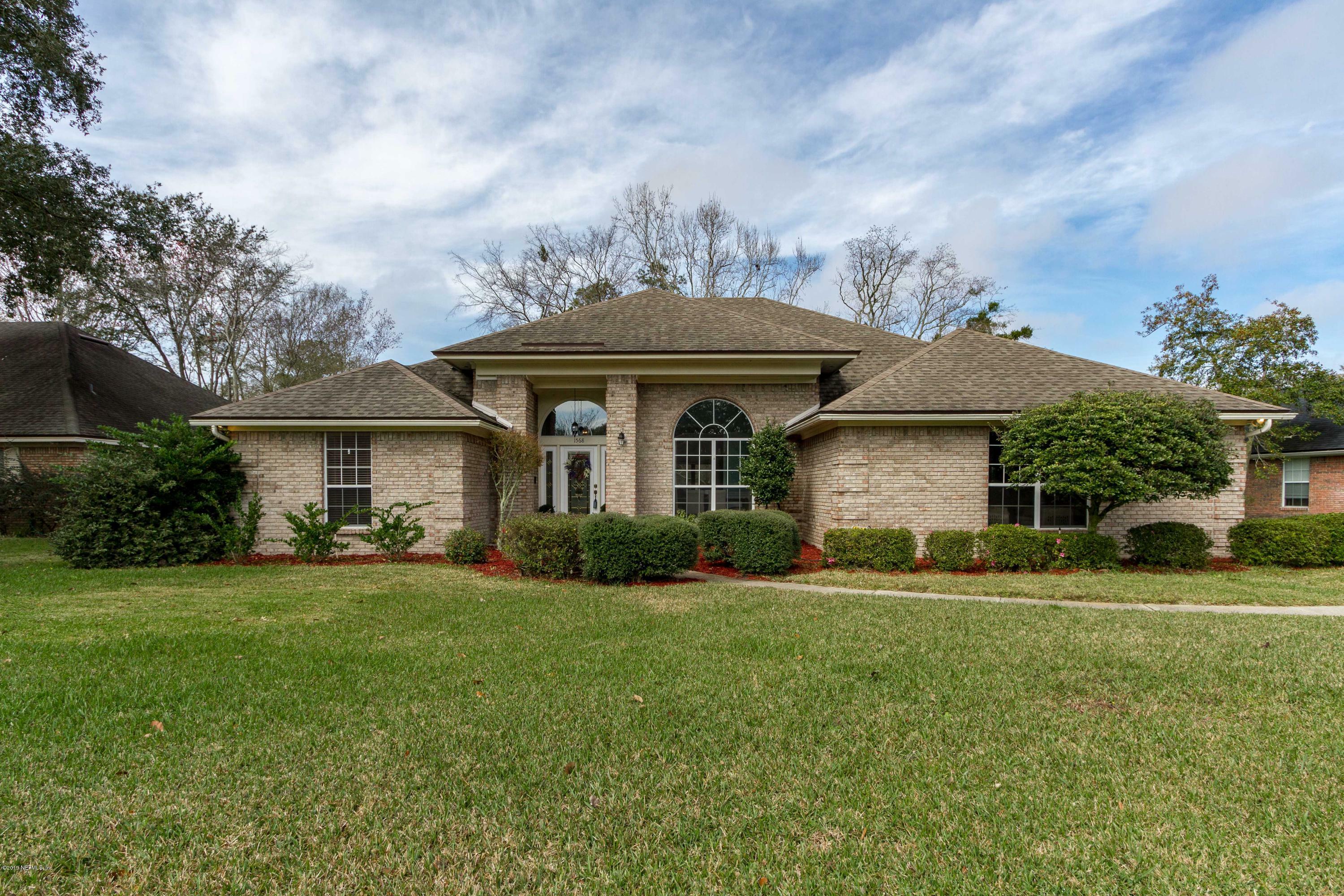 Property Photo:  1568 Chain Fern Way  FL 32003 